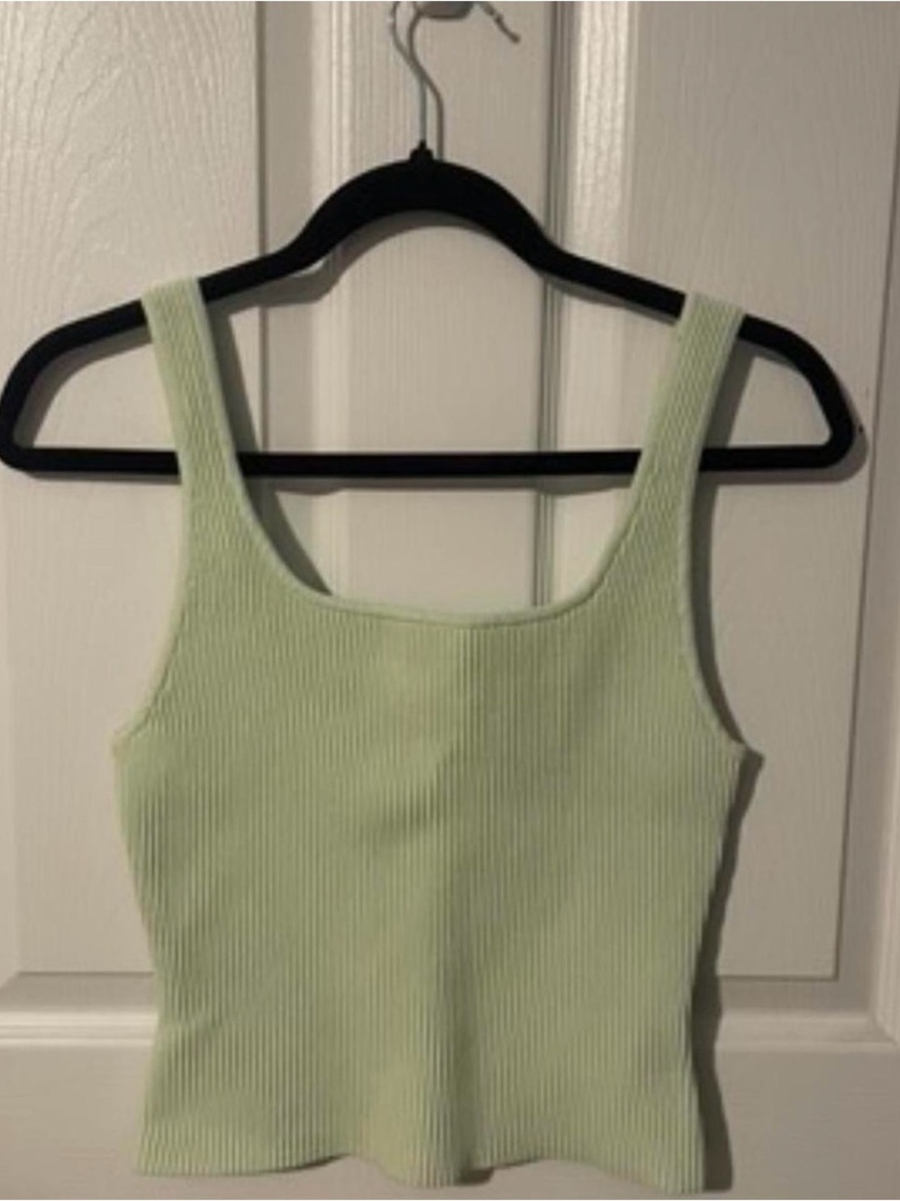 Babaton - light green summer cropped tank top